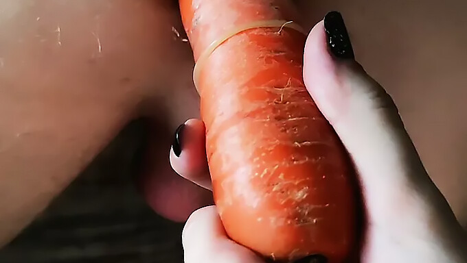 Bdsm과 Vegetable Party 2의 집에서 만든 섹스 영상