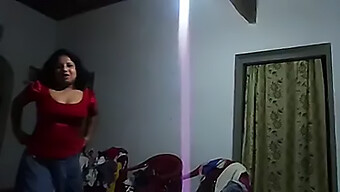 Istri Amatir Sri Lanka Dengan Payudara Besar Alami Memberikan Blowjob