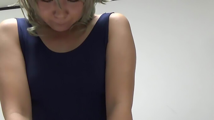 Gadis Cosplay Asia Menjadi Nakal Dalam Video Pov