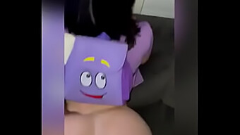 Experimenta El Placer Supremo Con La Delicia Latina De Dora