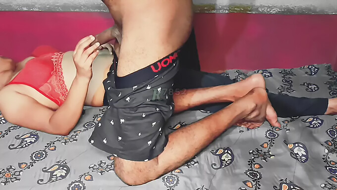 Teen Pár Z Kalkaty Si Užíva Domáce Video Drsného Sexu