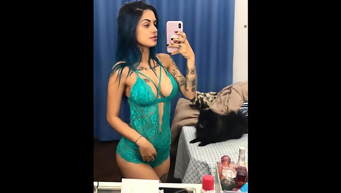 Tati Y Su Papi En Trío Caliente